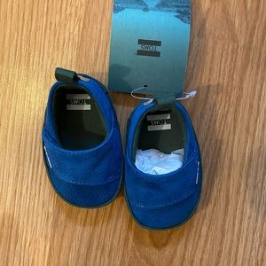 Brand new baby Toms